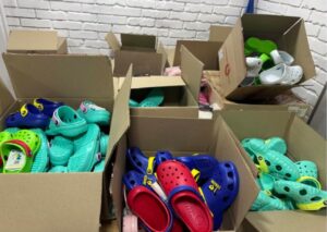 Видача дитячих кроксів від БФ Олексія Мацулевича