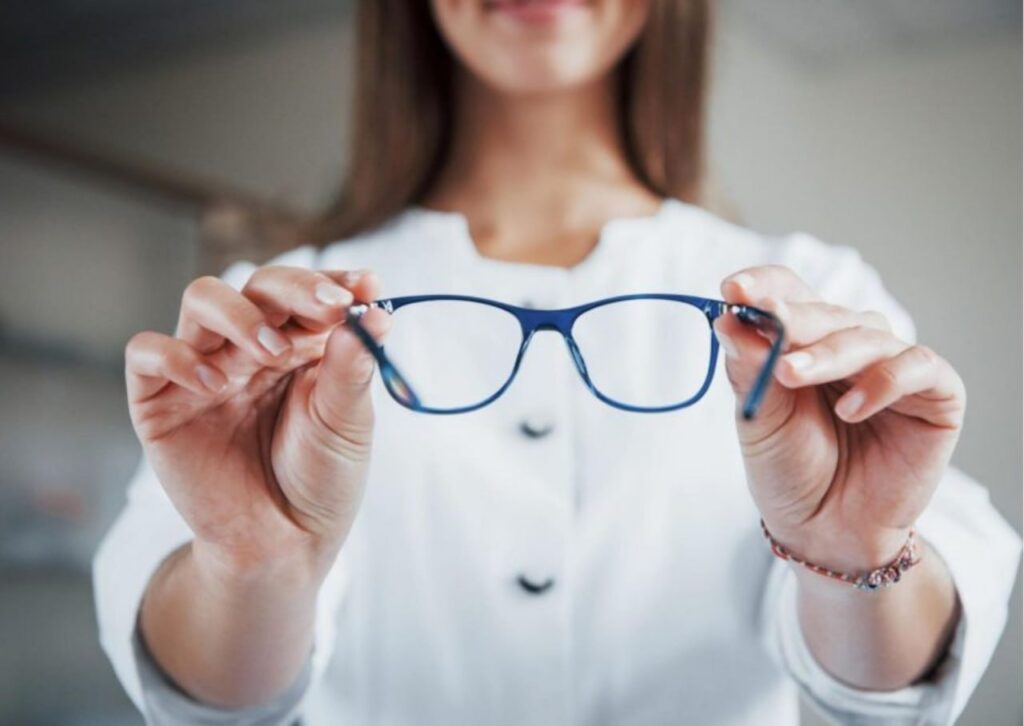 Отримайте окуляри для зору від «ВПО України»