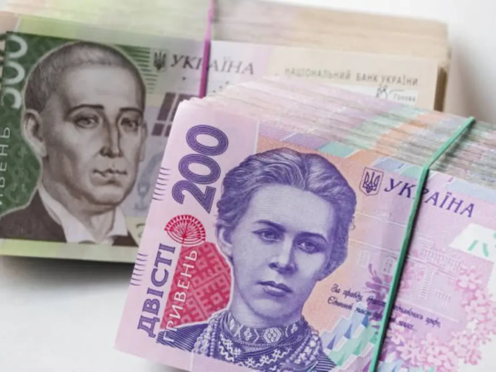 upload_1762253136292-1